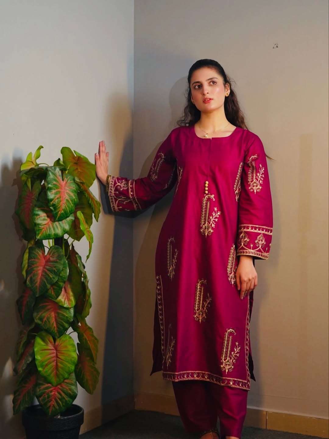 Amber Embroidered 3-Piece