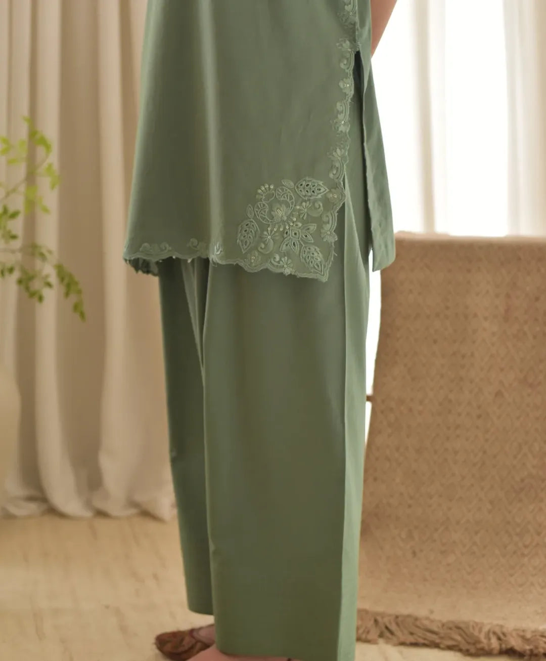 Zola Embroidered 3pc