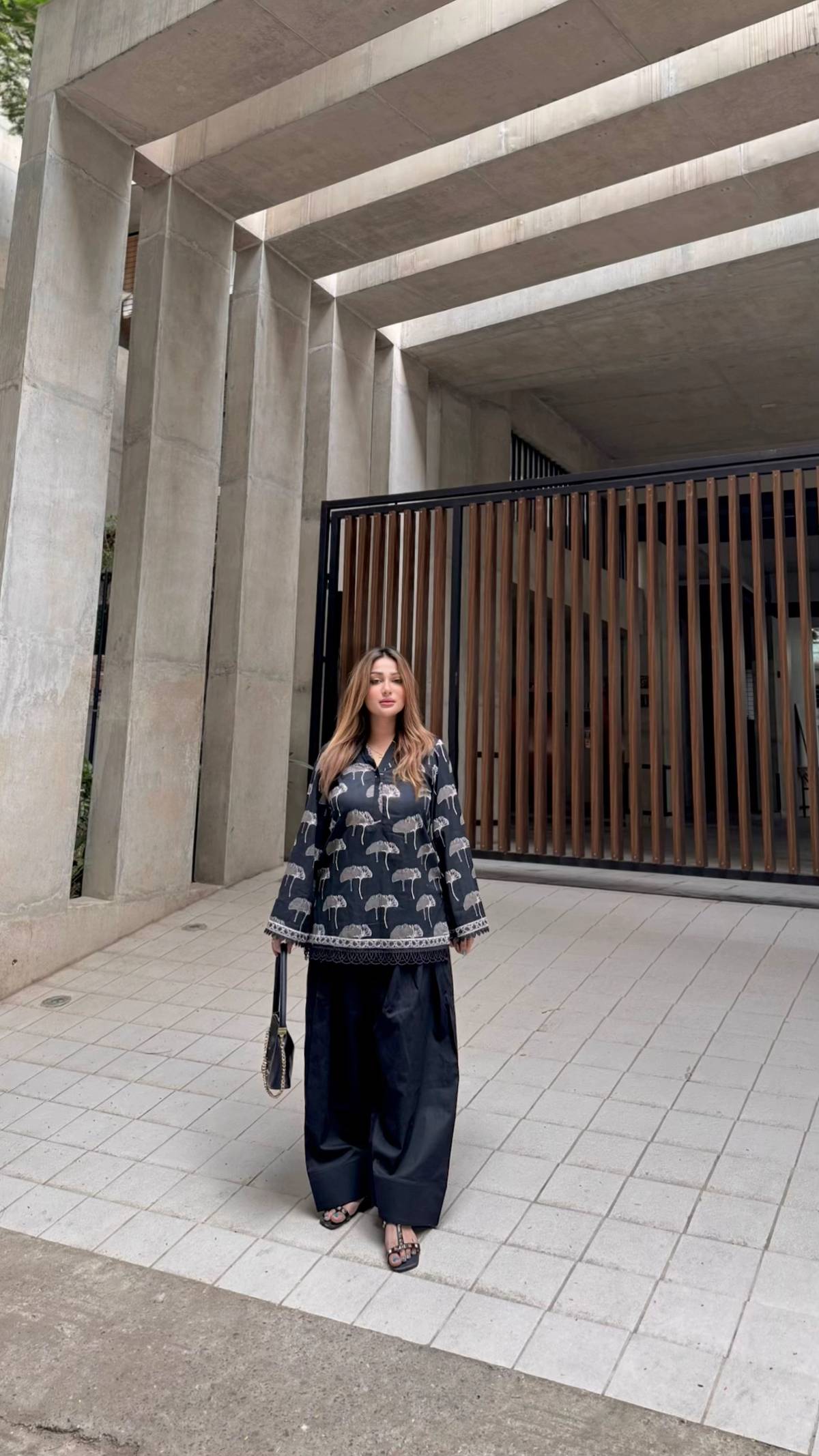 Winter stuff "PHALUM" Farshi Cord Set.
Your Go-To Outfit -Make it simple to