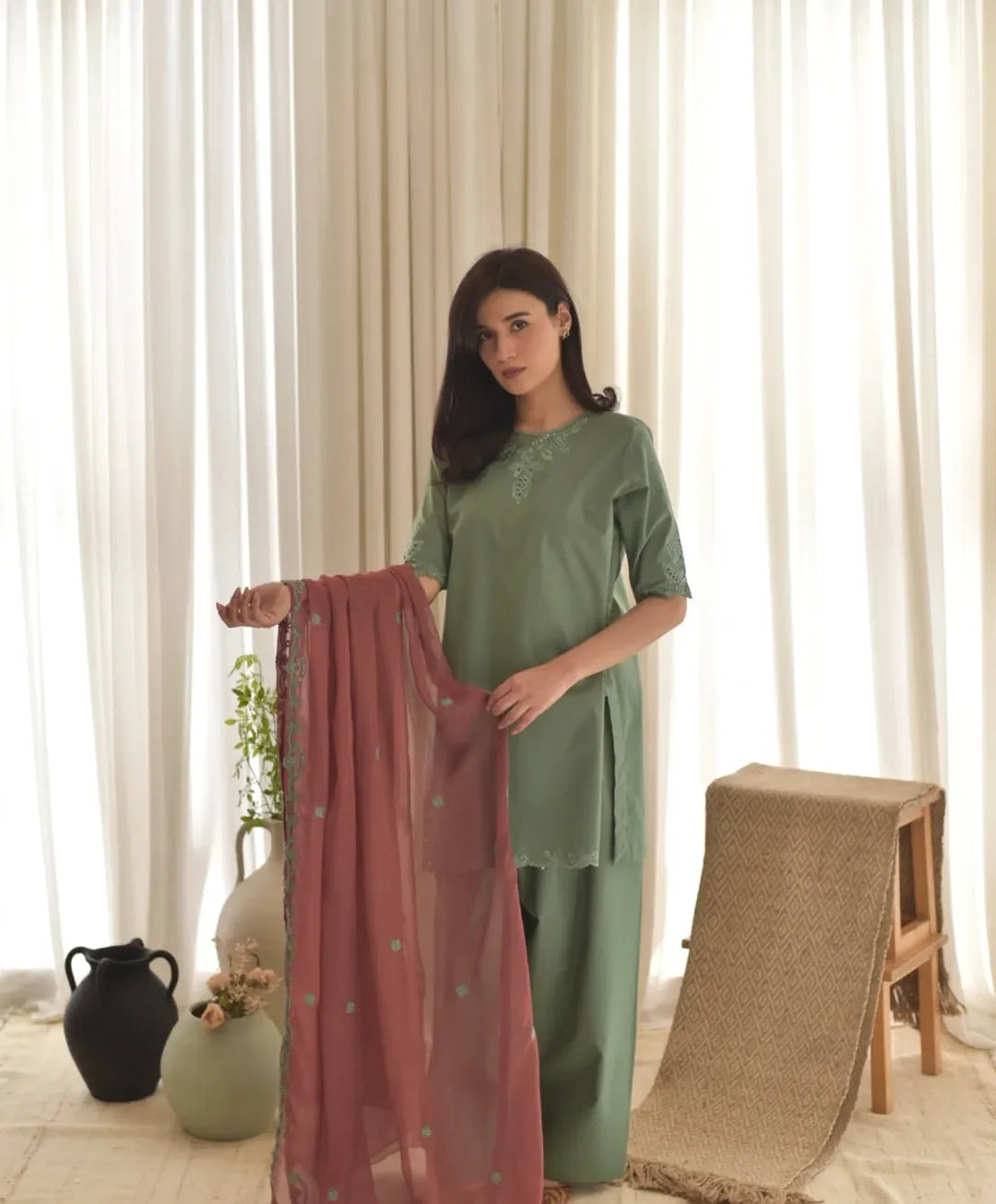 Zola Embroidered 3pc
