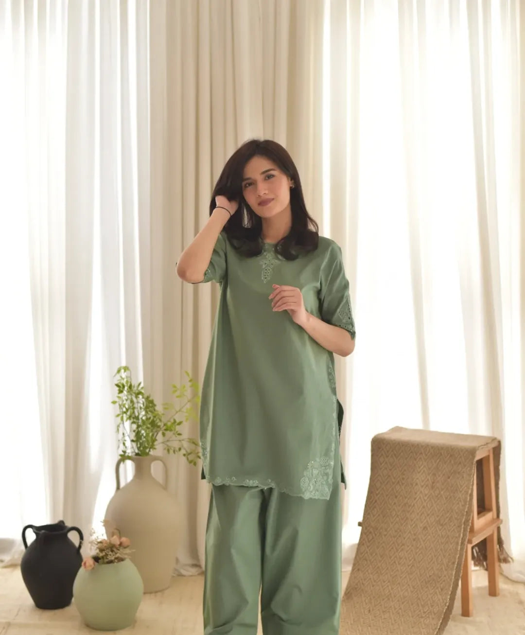 Zola Embroidered 3pc