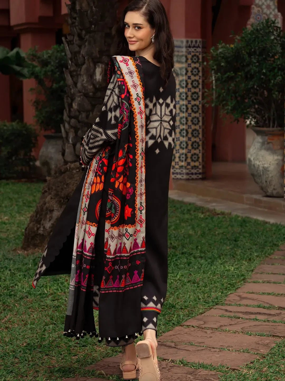 Melvin Black 3 piece winter stuff digital printed