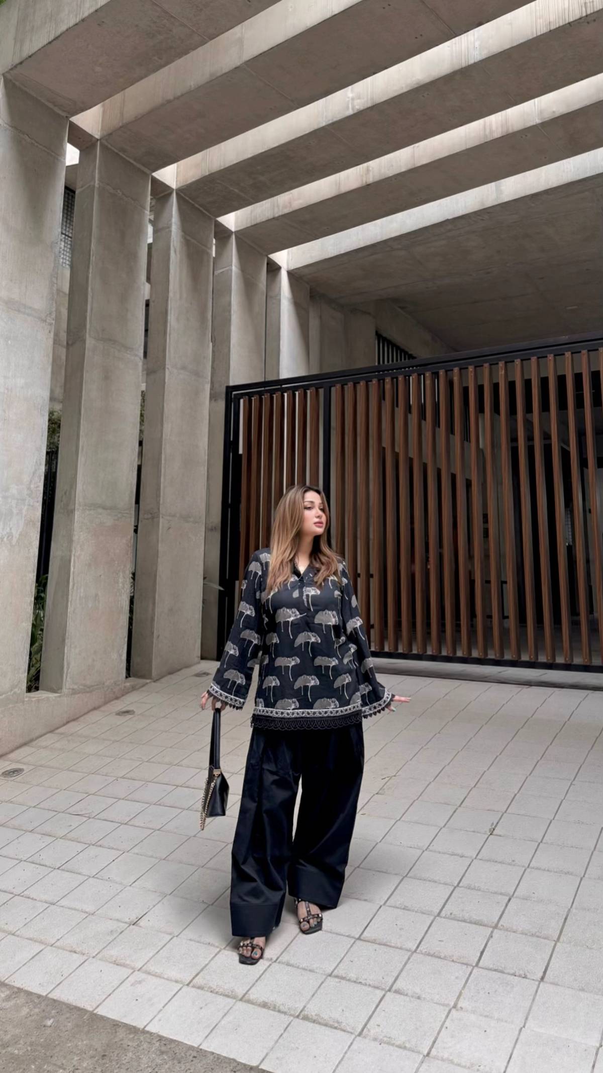 Winter stuff "PHALUM" Farshi Cord Set.
Your Go-To Outfit -Make it simple to